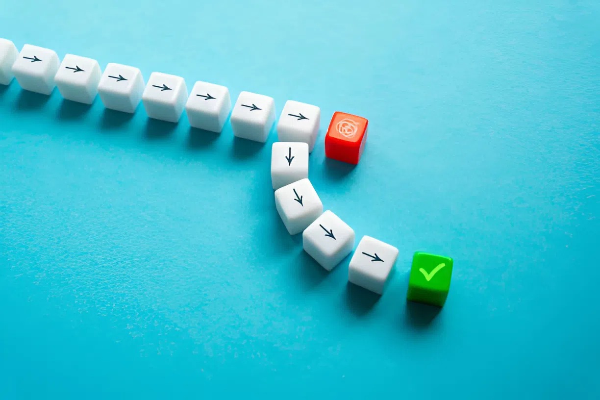 Visual showing how franchise training and support systems guide better business decisions